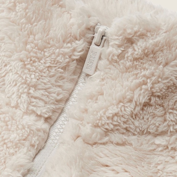 Plus Size Victorias Secret Sherpa Jacket - Picture 4 of 4